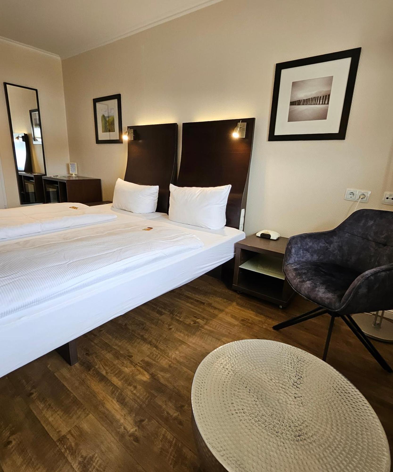 Hotel Kiose Wenningstedt-Braderup Dış mekan fotoğraf